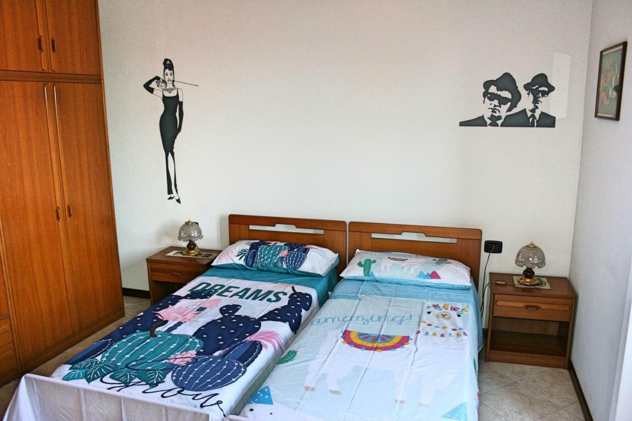 Casa Vacanze Stella 베르바니아 외부 사진